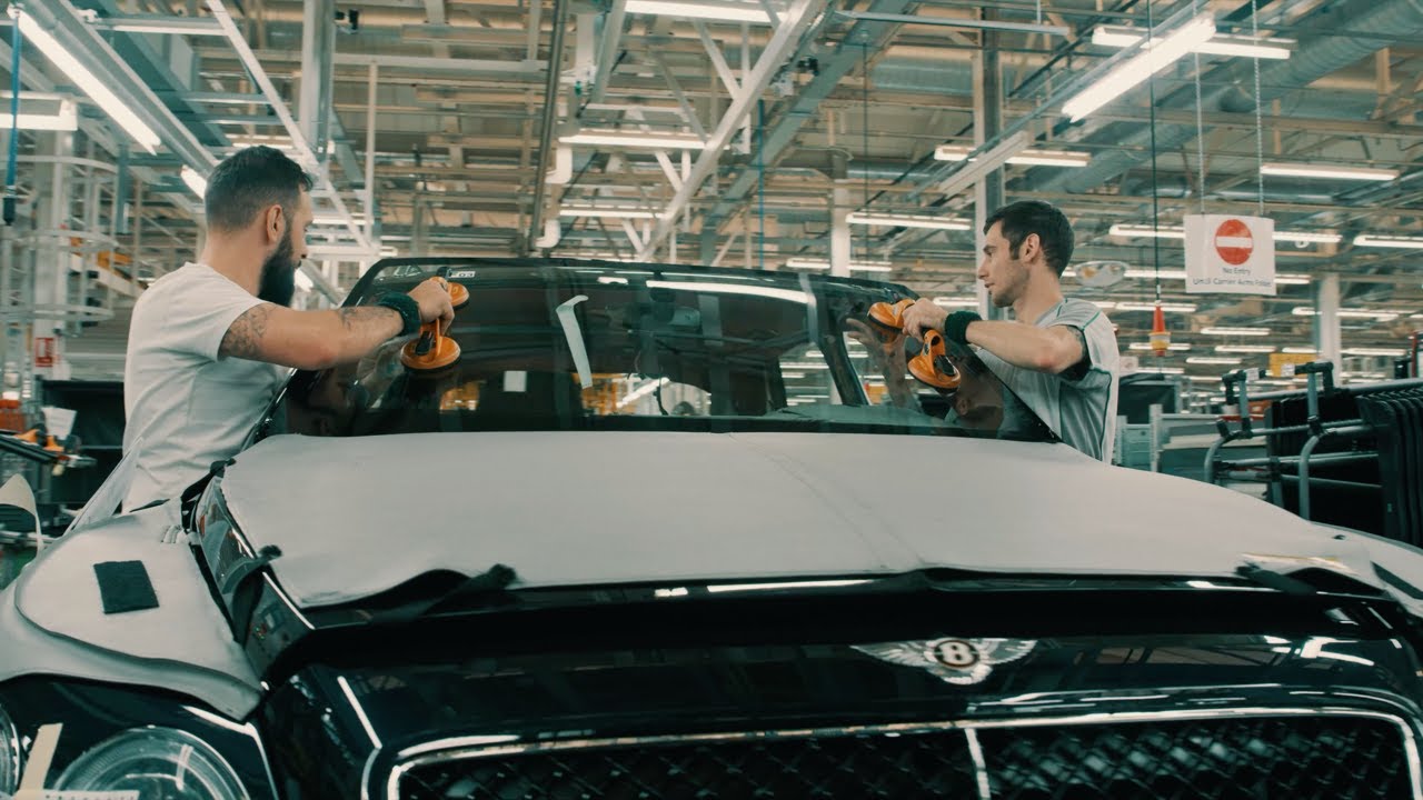 The crafting of Bentayga Speed - shown from the air | Bentley