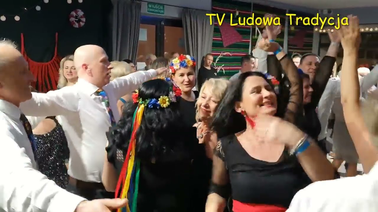 SZAMPAŃSKA ZABAWA SYLWESTROWA w Stąporkowie z udziałem GOŚCI