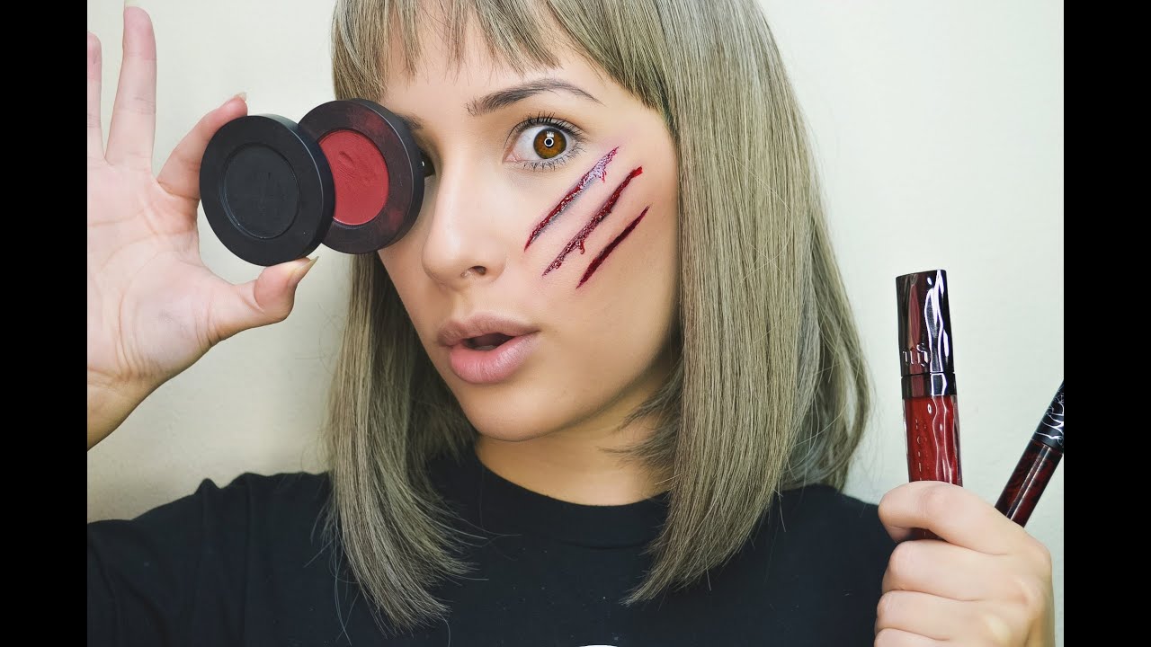 Simple Cut Tutorial Using Eye Shadow, Lipstick, and Lip Gloss