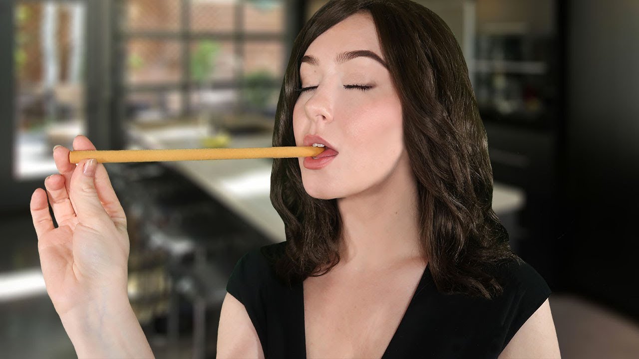 [ASMR] Nigella's Ear to Ear Nibbles