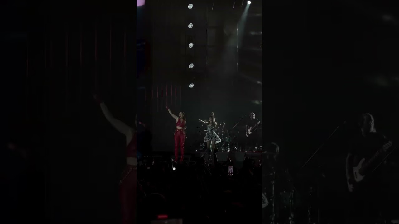 Natalia Oreiro & Lali Esposito - Cambio dolor, 6.12.2025, Montevideo