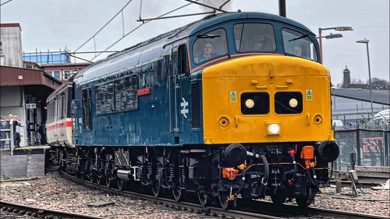 Class 45 Peak at York - 45118 ‘The Royal Artilleryman’ with The Pennine Peak Railtour - 08/11/2024