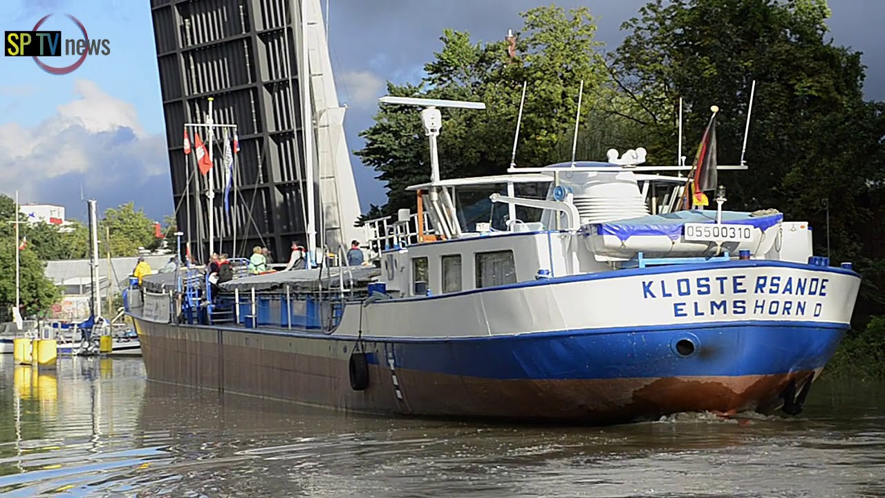 MS Klostersande Einlauf in den Elmshorner Hafen