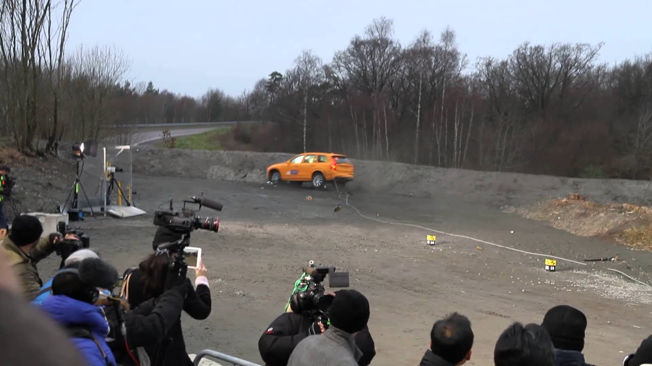 Volvo XC90 - crash test - Antoine Joubert