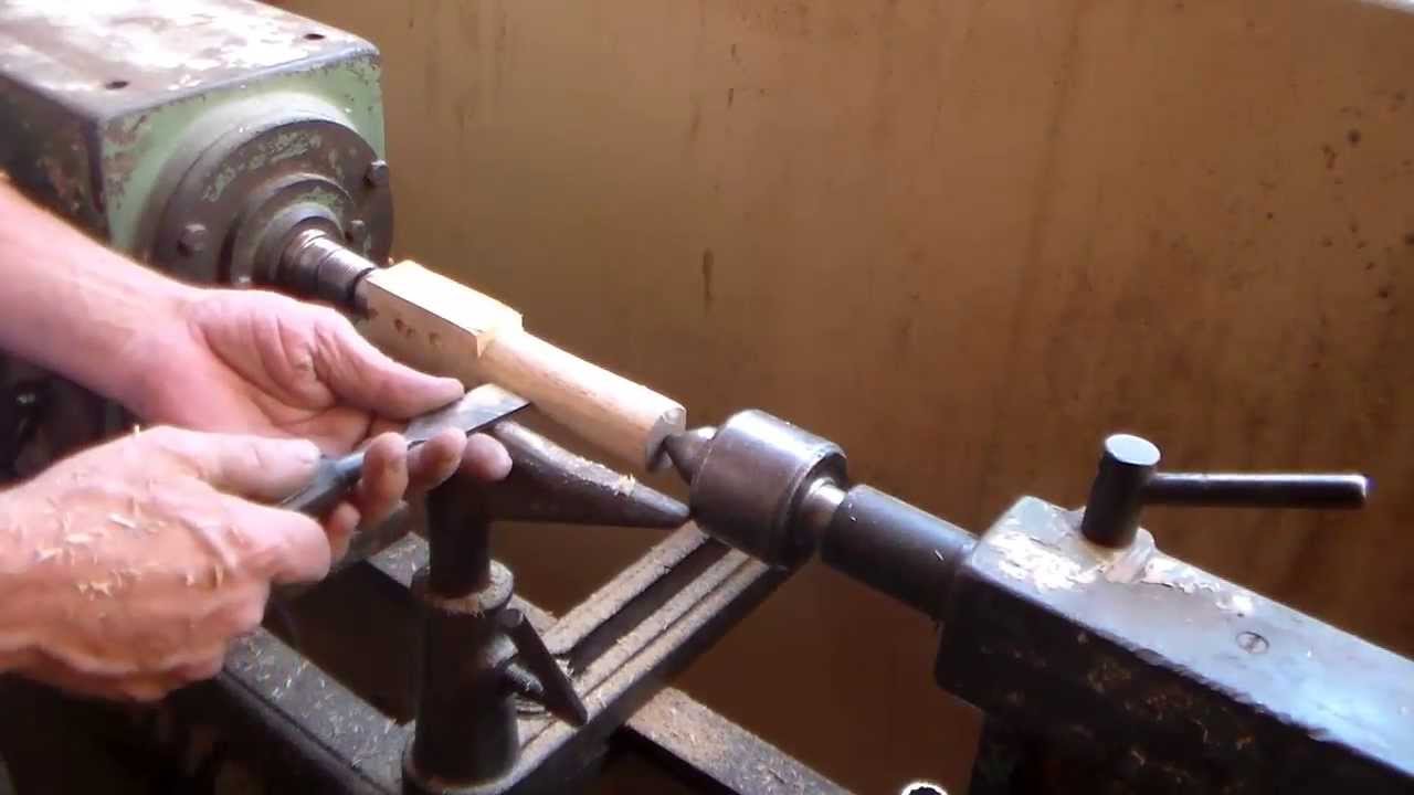 Como tornear madeiras de forma artesanal ( p\ iniciantes )