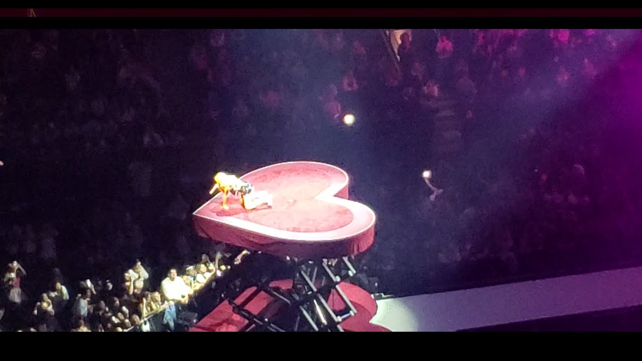 Sabrina Carpenter (Live, Full Concert) Short n' Sweet Tour @ Toronto