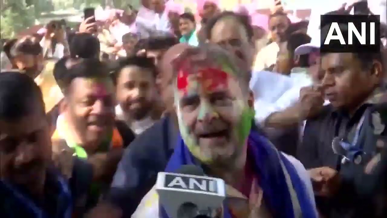 'प्यार भरी, नफरत मिटाने वाली होली'- सभी को होली की शुभकामनाएं | Rahul Gandhi