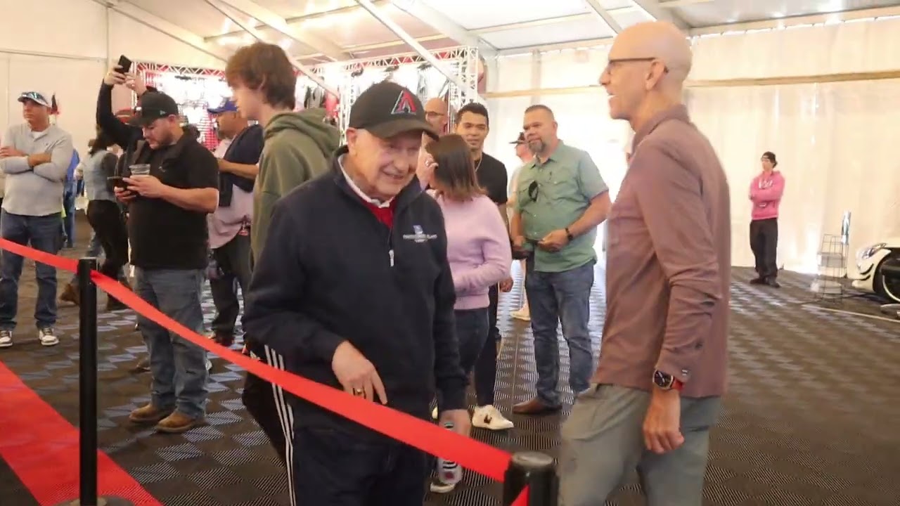 Video of the whole World Greatest Collector Car Auctions show in Scottsdale, AZ.