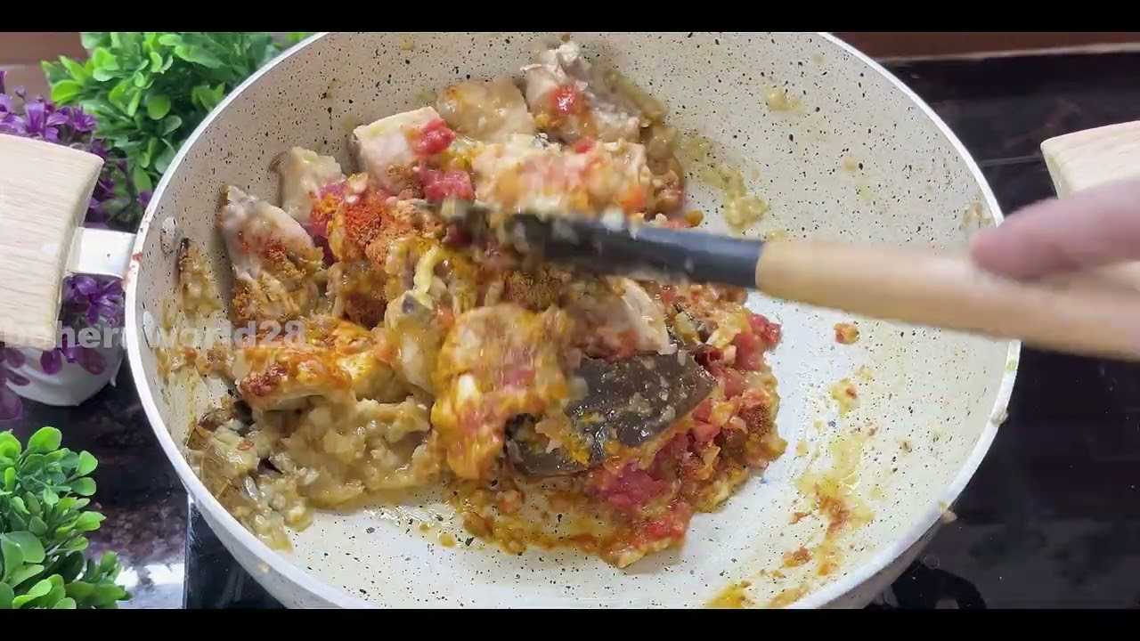 Chicken Curry 🍗👌🏻! ଚିକେନ କୁ ଏମିତି ବନେଇ କି ଥରେ ଖାଆନ୍ତୁ ଦେଖିବେ ବାରମ୍ବାର ଖାଇବାକୁ ମନ କରିବେ !!