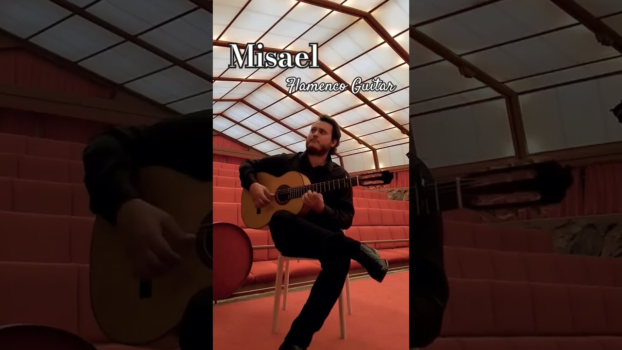 Misael plays a tremolo por Taranta 