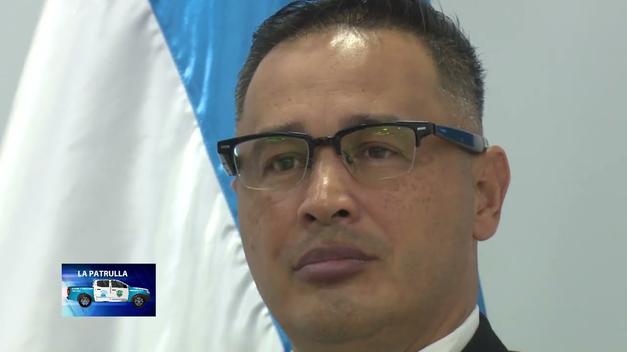 COMISIONADO DE POLICÍA MIGUEL MARTÍNEZ MADRID CULMINA CON ÉXITO LA DEFENSA DE SU TESIS
