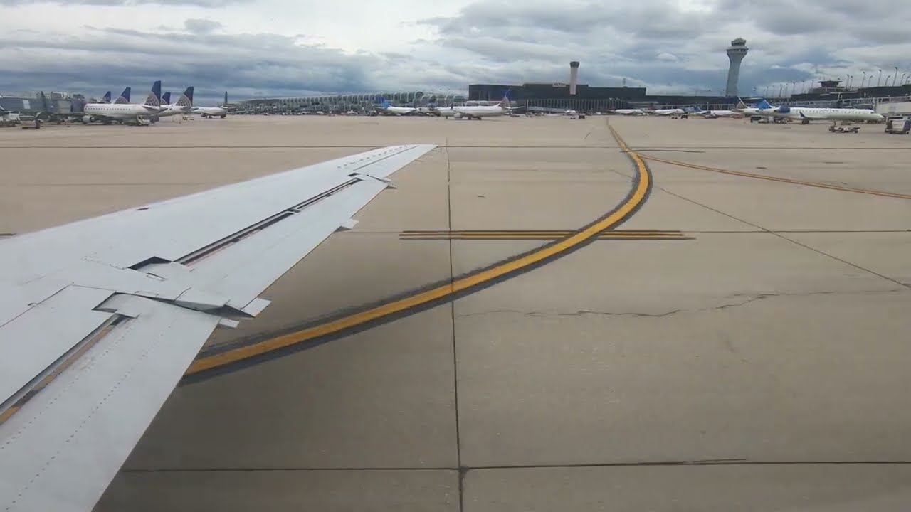 American Eagle ERJ-145 | N675AE | ORD-DSM | Full Flight