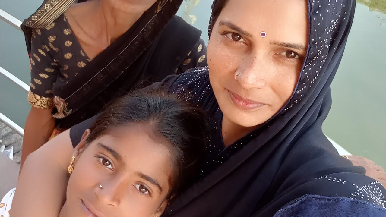 Manorma Prajapati7417 is live राधे राधे फ्रेंड्स आ जाइए मोस्ट वेलकम है सभी का हमारी लाइफ में