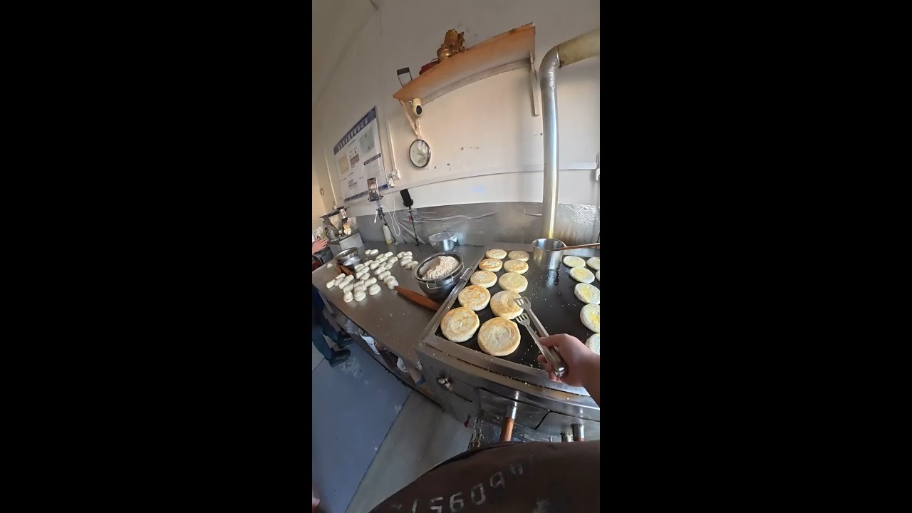 🔴 LIVE: Freshly Baked Sesame Flatbread in China | Street Food POV in Action