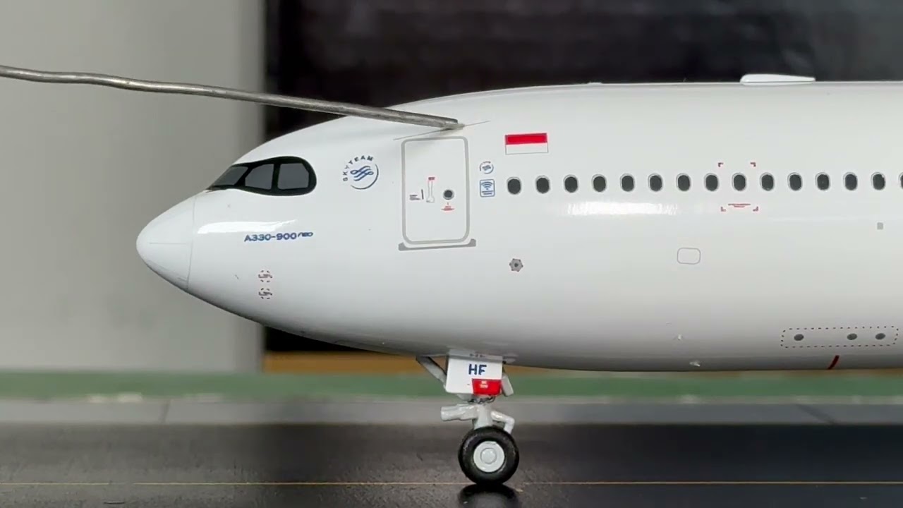 Gemini 200 Garuda Indonesia A330-900NEO Review(FHD)