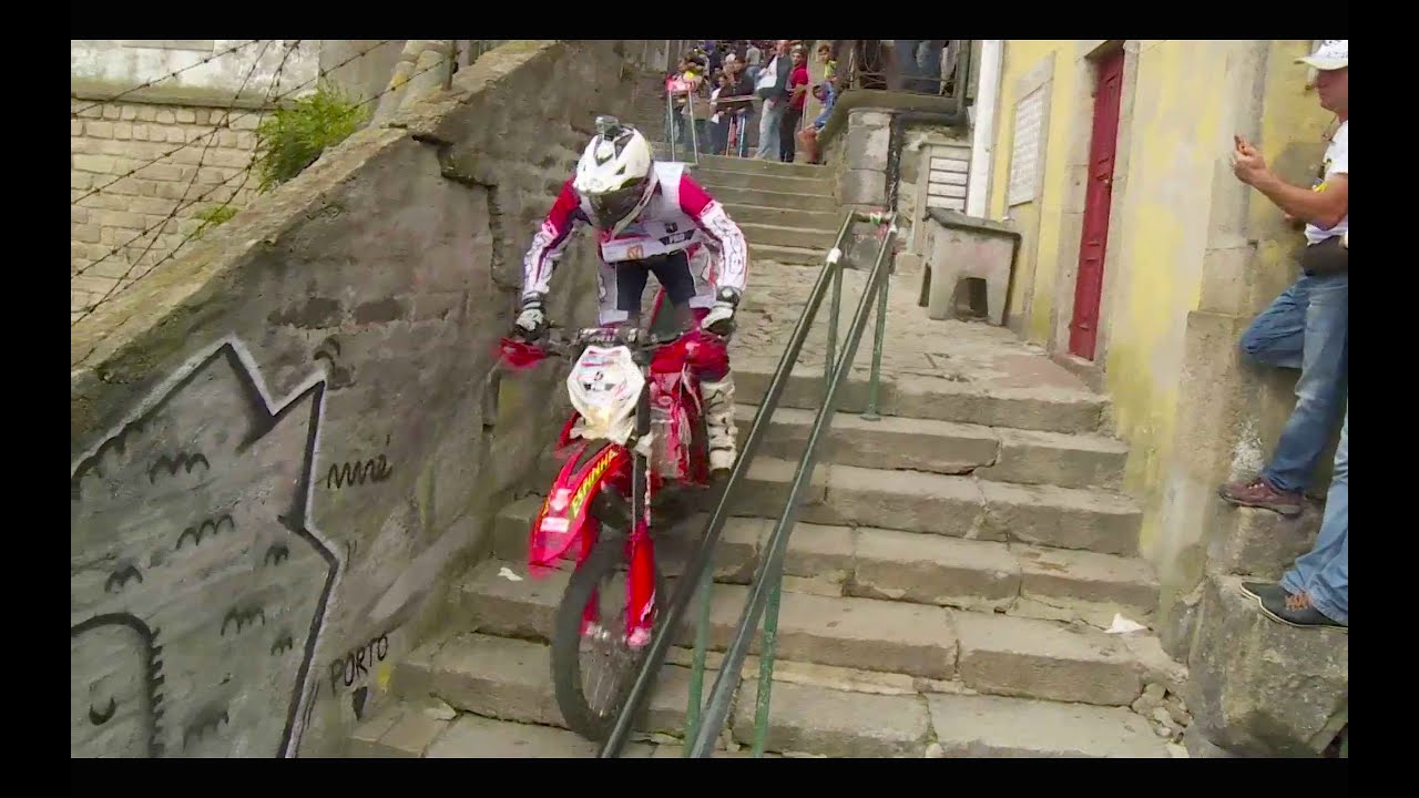 Hard Enduro Racing Through the City - Extreme XL Lagares Day 1