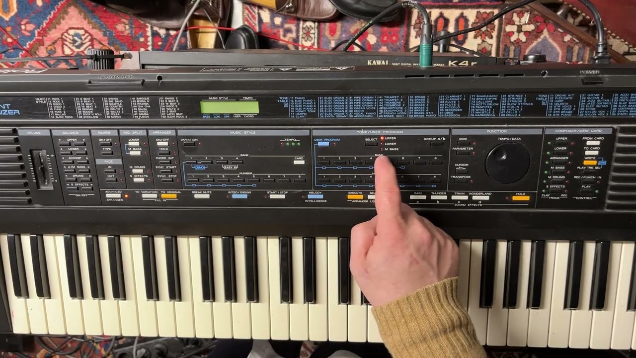 Roland E30 Sound Demo of the B Bank all sounds of this arranger keyboard 