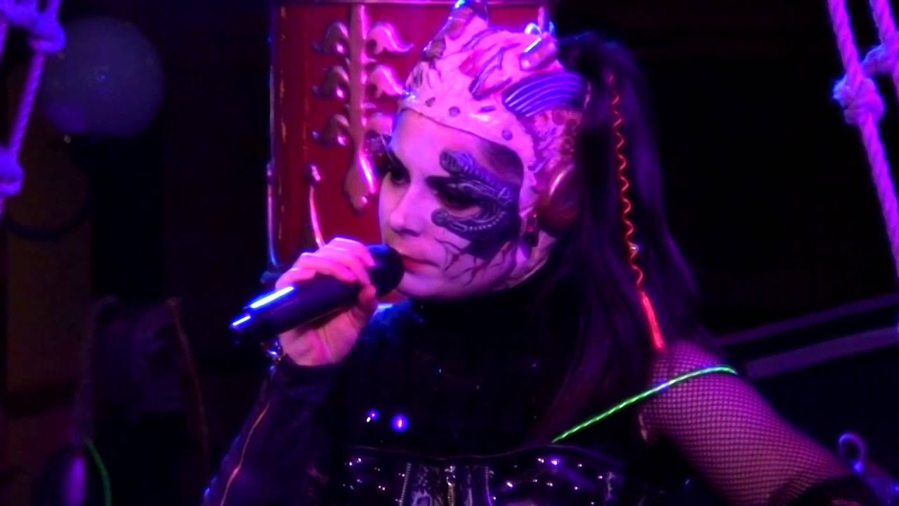 Wild - Alton Towers Hotel - Scarefest 2013 - Dark Side Of The Moon