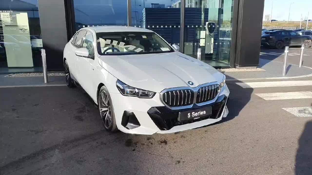 241D8046 - 2024 BMW 5 Series 530e M Sport Saloon RefId: 446714