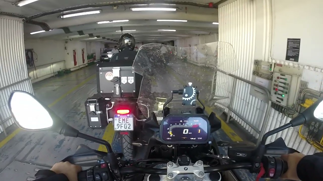 Travessia de moto de Colônia del Sacramento 🇺🇾 para Buenos Aires 🇦🇷 de ferry pelo Rio da Prata!