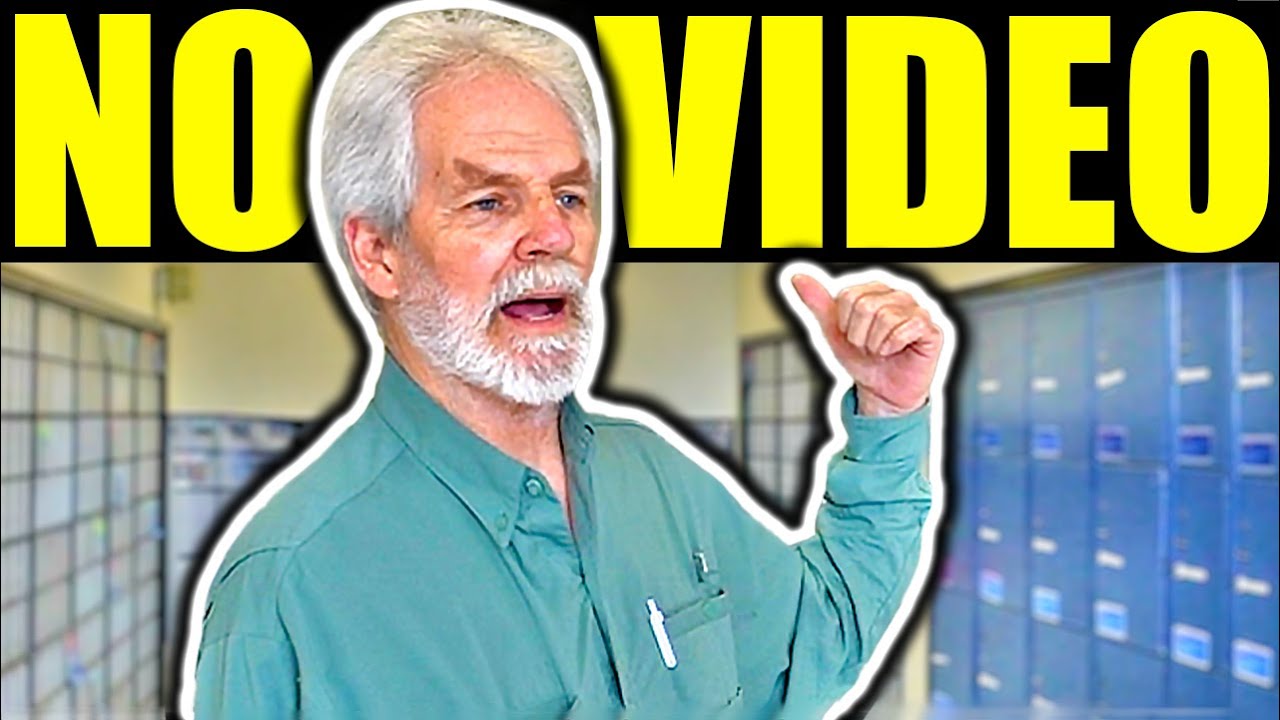 Карен, почтмейстер, впадает в истерику из-за камеры (провал)