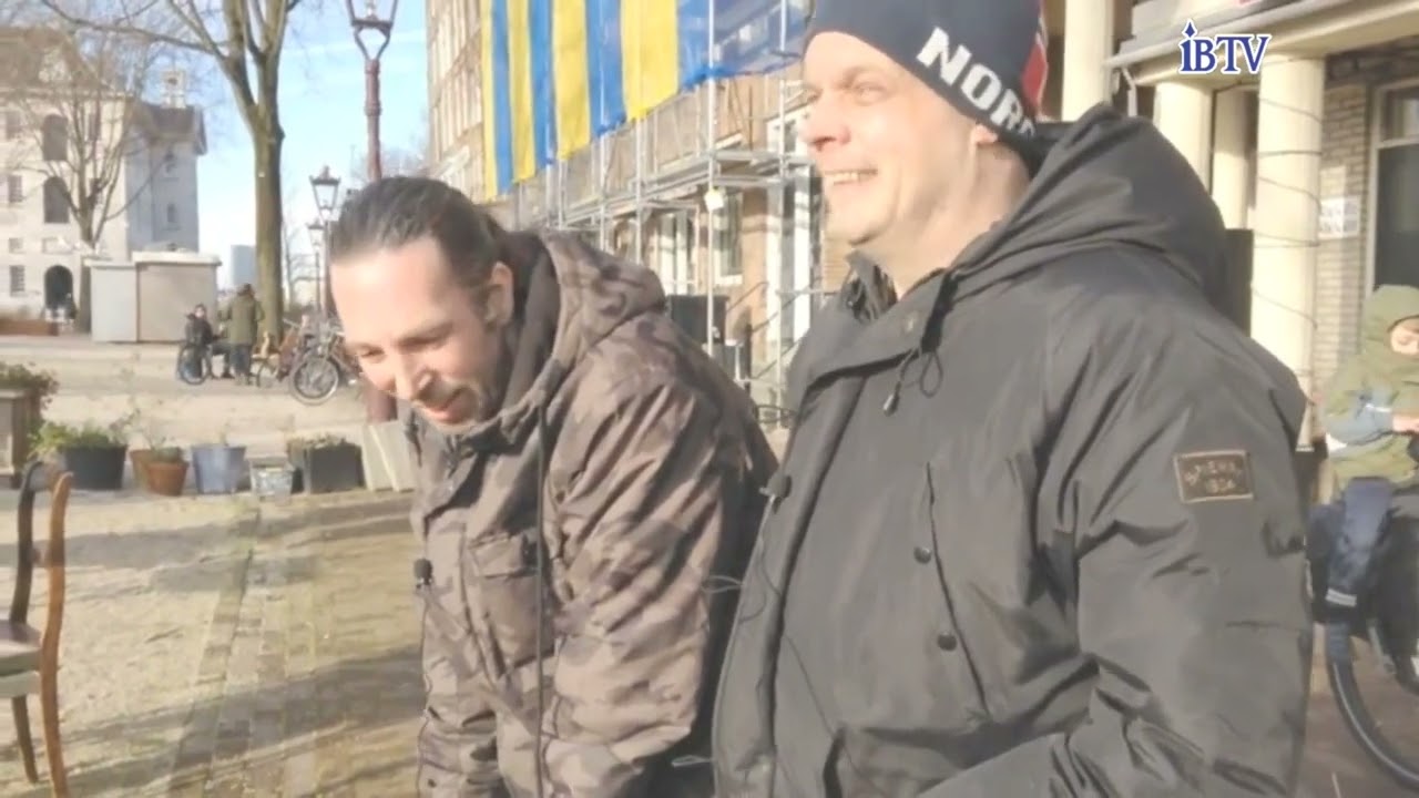 IBTV's - Dichter bij een Caf&eacute;! Daan & Daan en 't Monumentje
