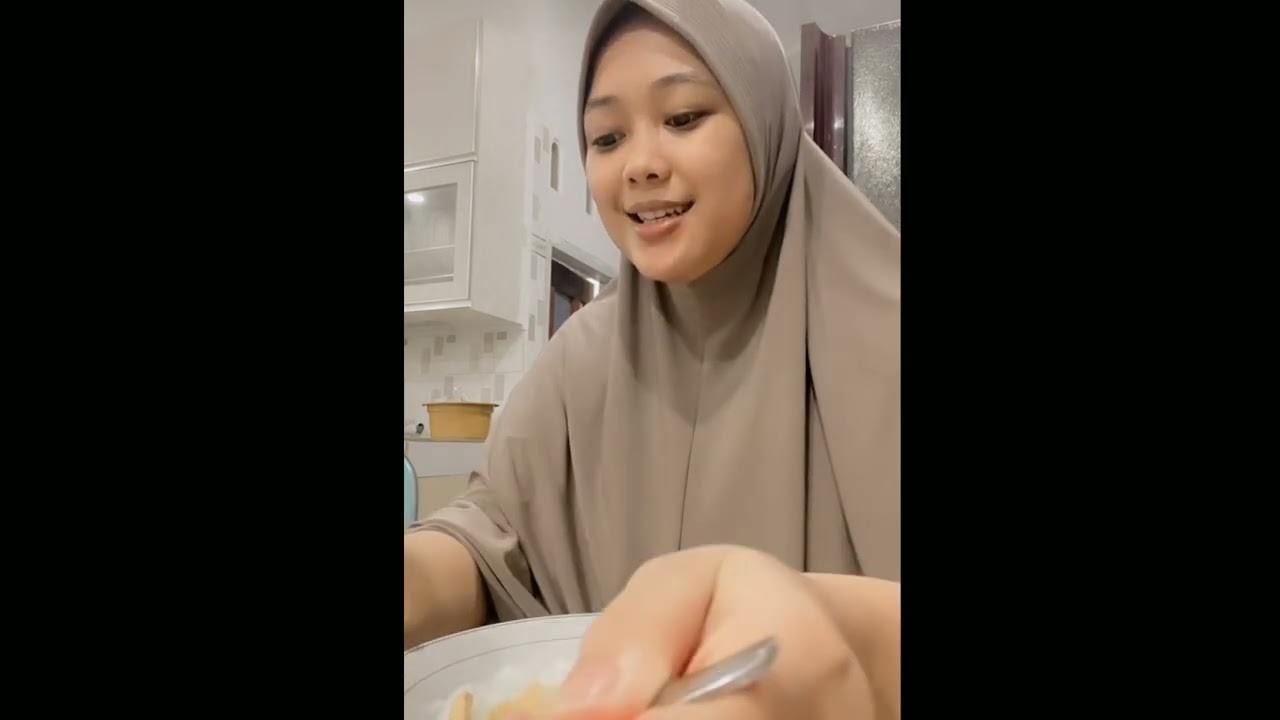 KAK JIE MEREVIEW MASAKAN AMAK