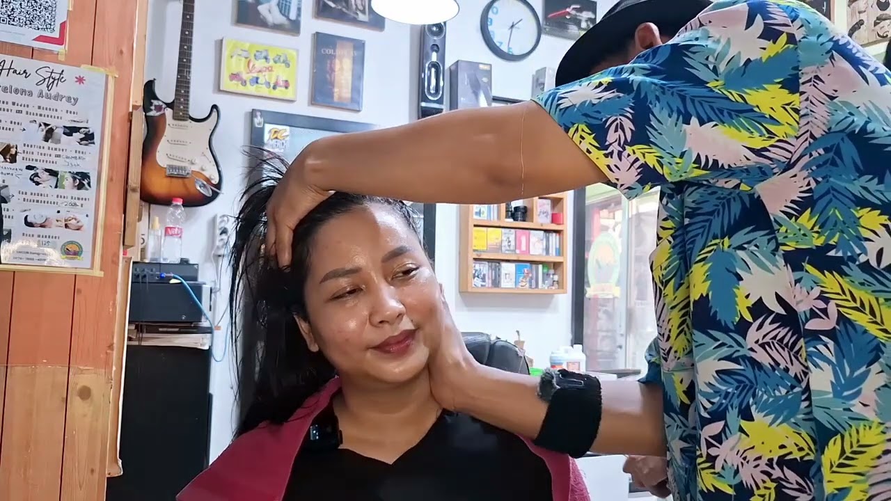 PART 2 KA ULFA NAGIH GUYS SELESAI SEMOOTHING KEMAREN,BESOKNYA  MINTA HEADMASSAGE FULL