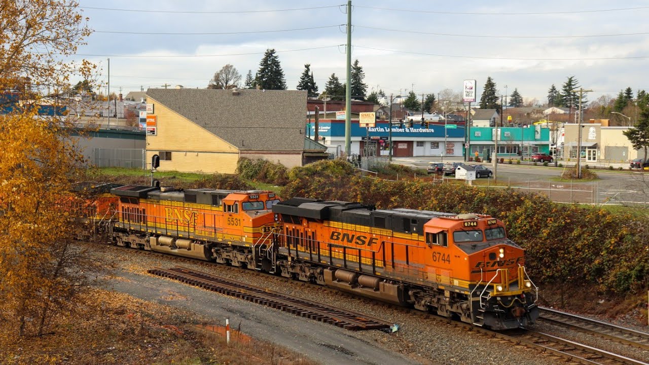 Here and There: Railfanning Everett, WA from New Angles!