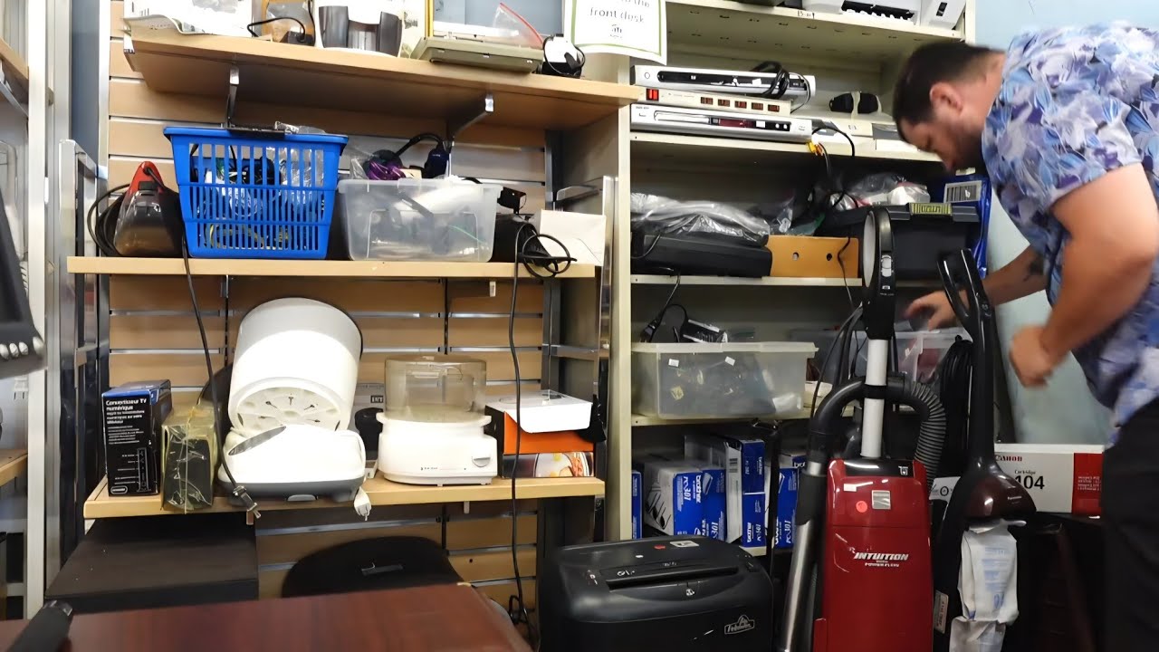 Thrifting for Old Phone Chargers to Revive Vintage Flip Phones (Part 2)