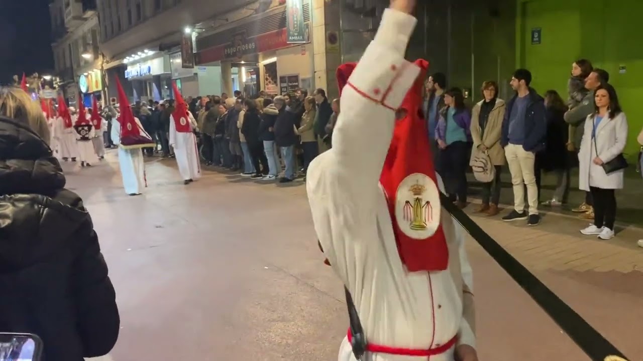 Jueves Santo. Procesión titular del Señor Atado a la Columna Zaragoza ❤️🤍🥁 