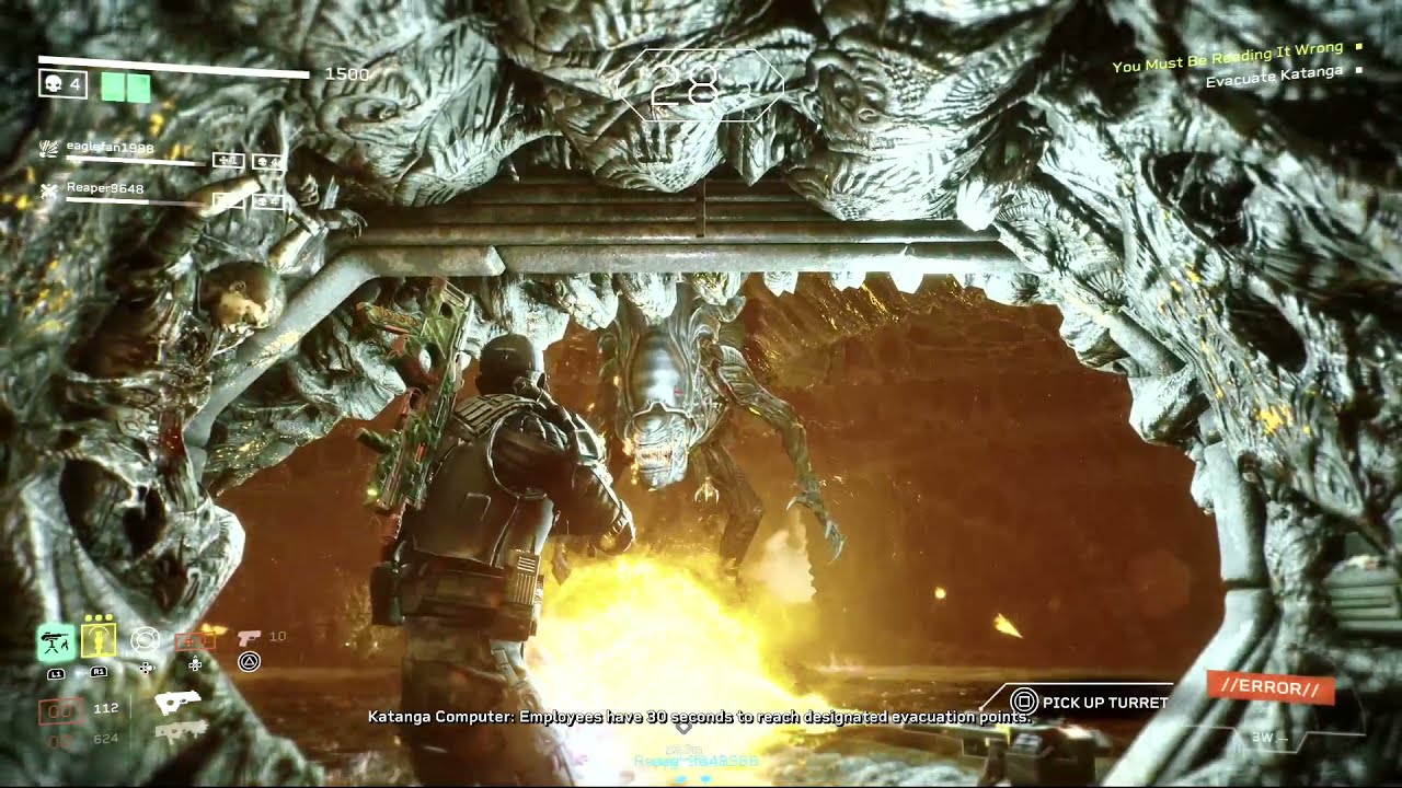 Aliens Fireteam elite Face off with Alien Queen
