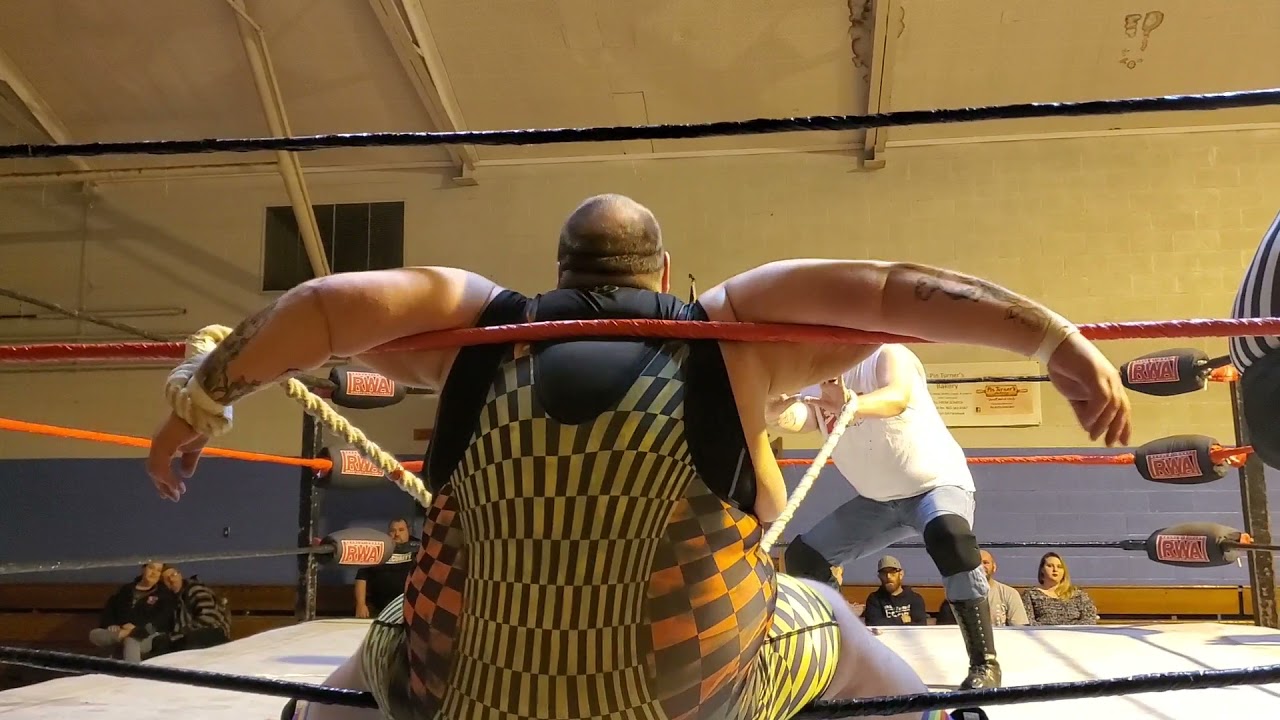 Larry Cooter vs Juicy Jimmy (c)