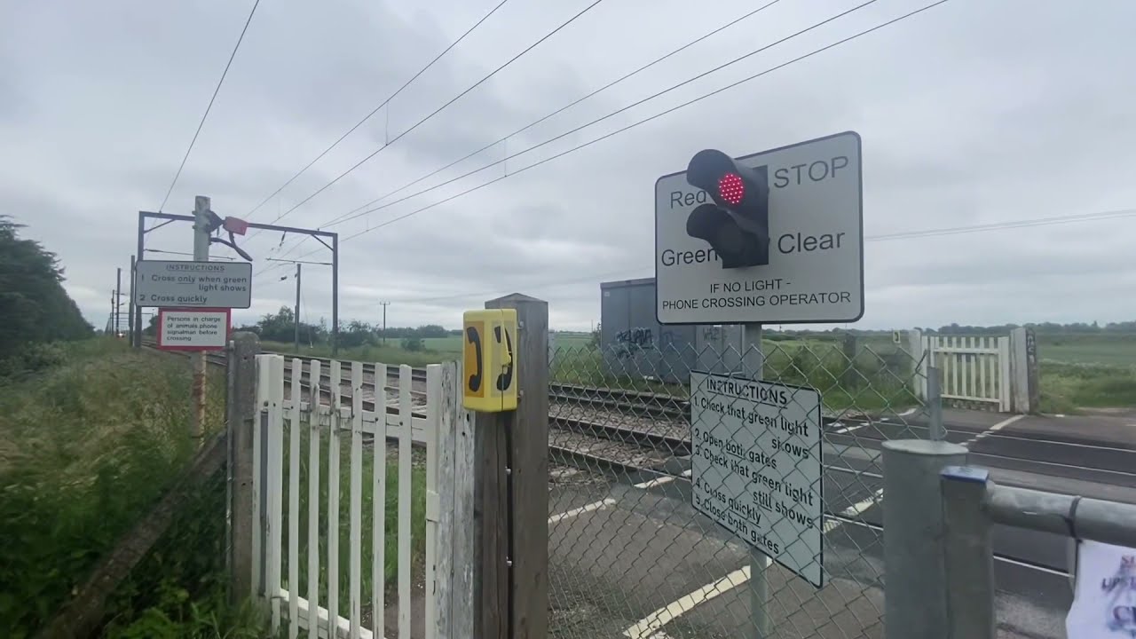 *Emergency Situation, Very Near-Miss* Holt Fen Level Crossing, Cambridgeshire