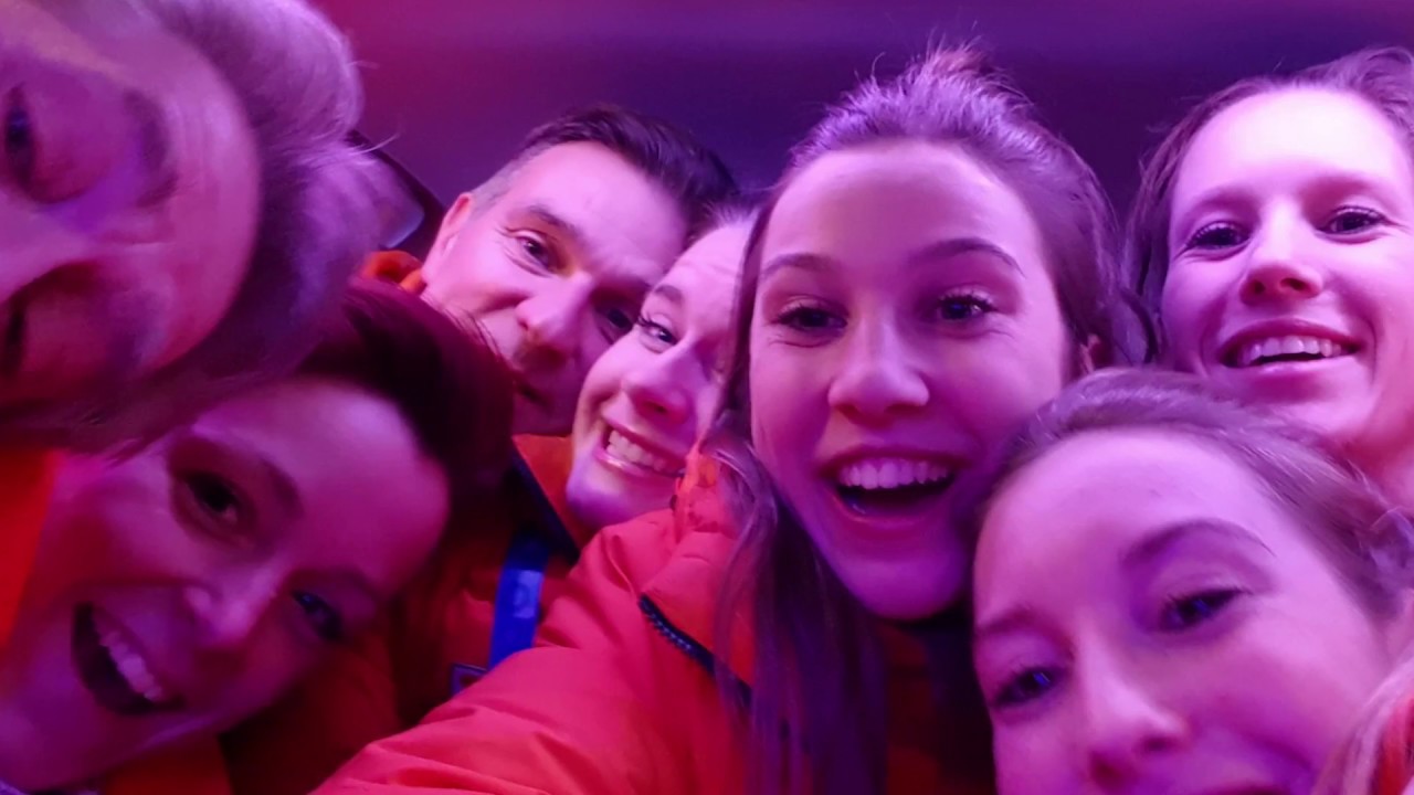 Shorttracksters in de Nederlandse Loterij MedailleTaxi