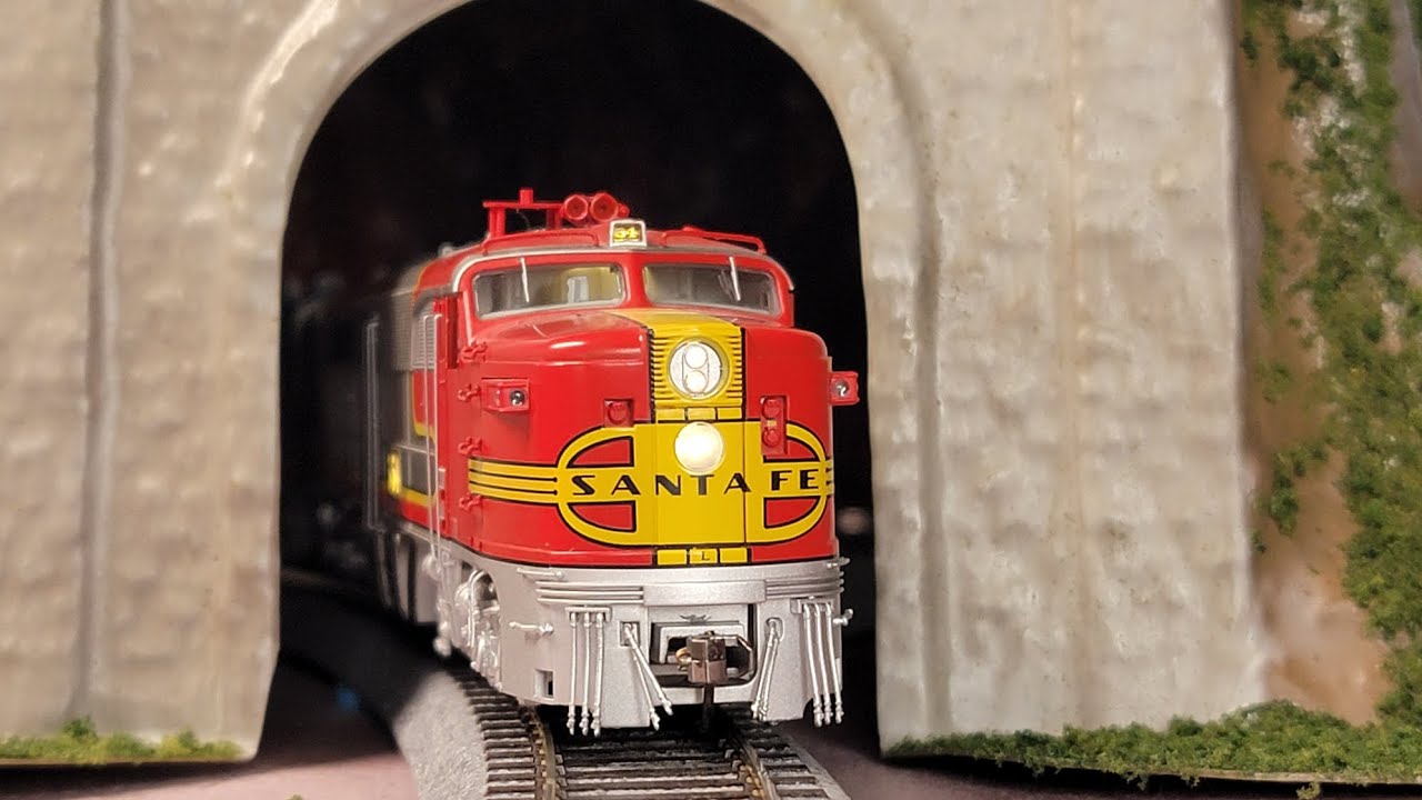 Santa Fe PA-PB Hauling A Manifest Through The Mountains. #train #railway #modelrailroad
