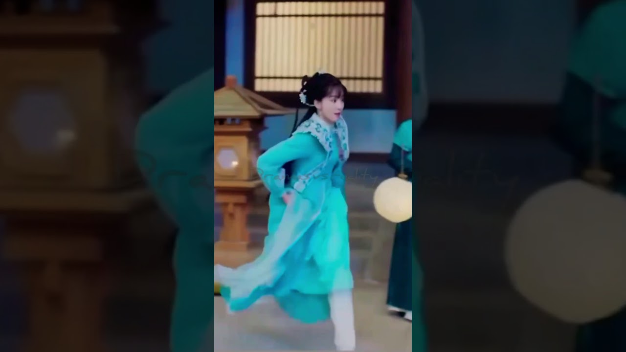 She was stuck in drama script #viral #cdrama #youtubeshorts