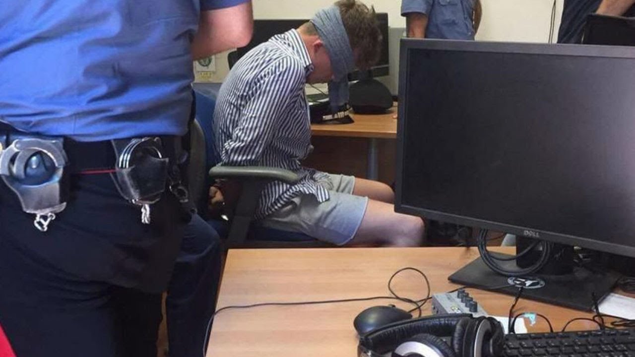 Omicidio Cerciello Rega, l'interrogatorio bendato di Gabriel Natale Hjorth