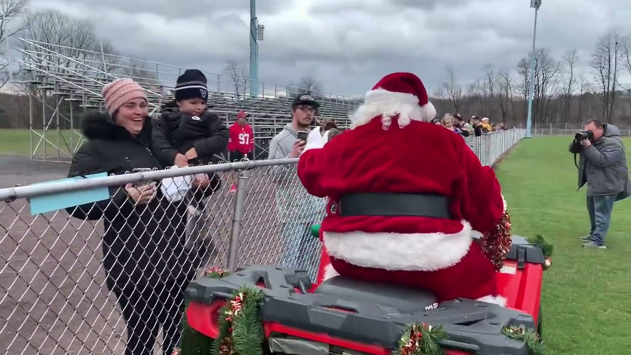 Santa Claus Arrives by ATV in Shenandoah