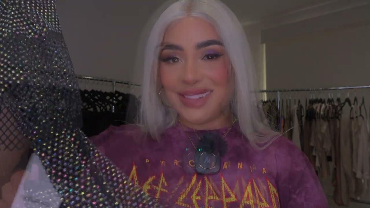 ASMR ROLEPLAY vendedora de ropa | SAMII HERRERA