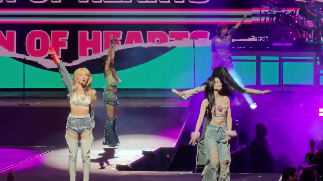 TWICE in Sydney - Queen of Hearts