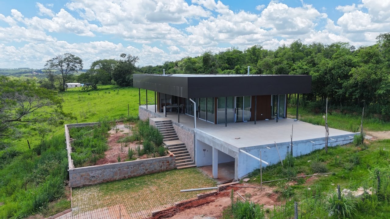 Moderne Villa mit gro&szlig;en Terrassen in Paraguay, Colonia Independencia, Ortsteil Planta Urbana