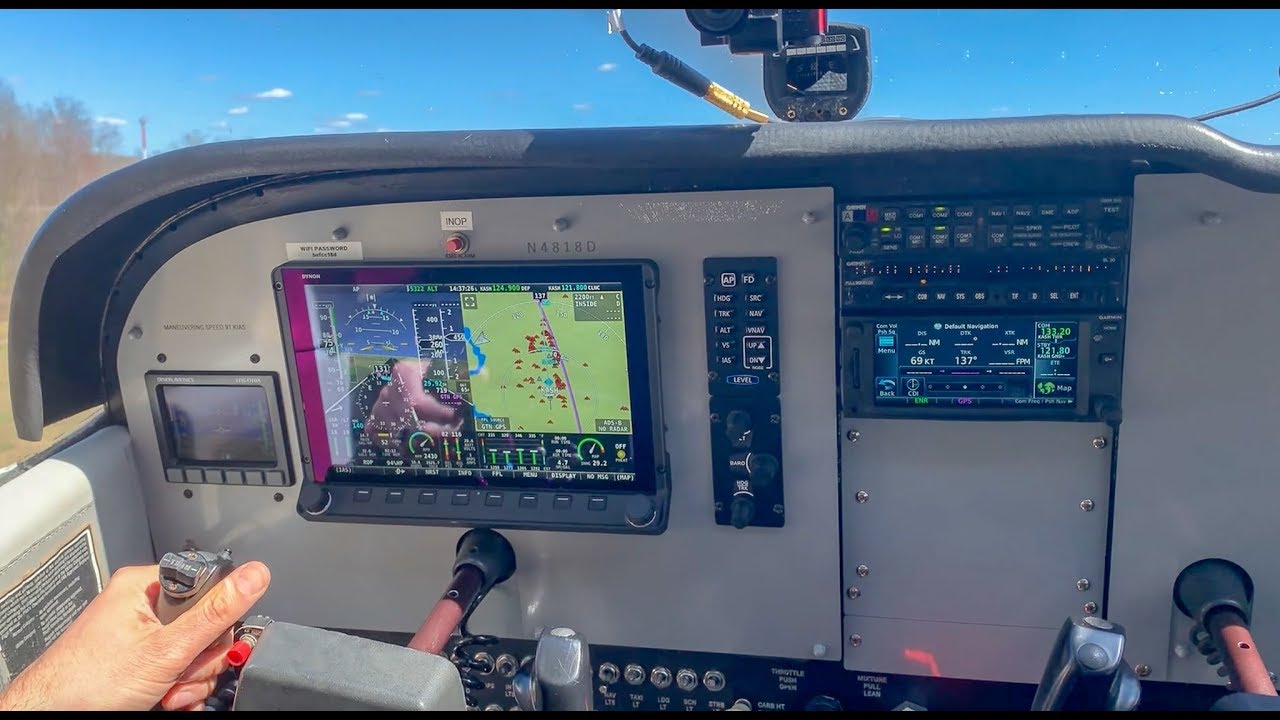 Dynon SkyView в Skyhawk