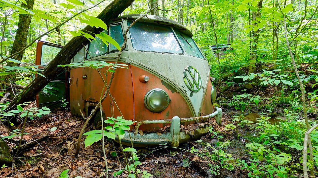 Digging Out Rare 15 Window VW Bus - Buried 60 YEARS !!!