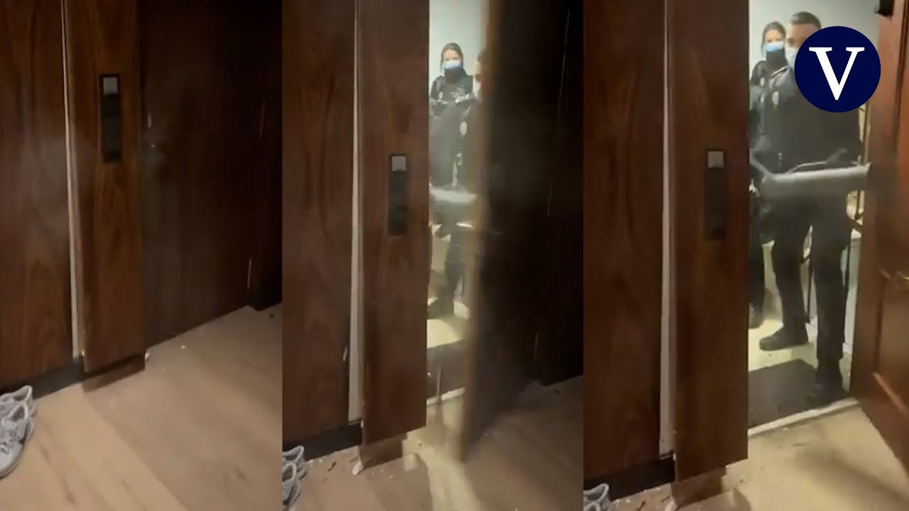 Polémica tras el derribo de la policía de una puerta de una casa donde celebraban una fiesta ilegal