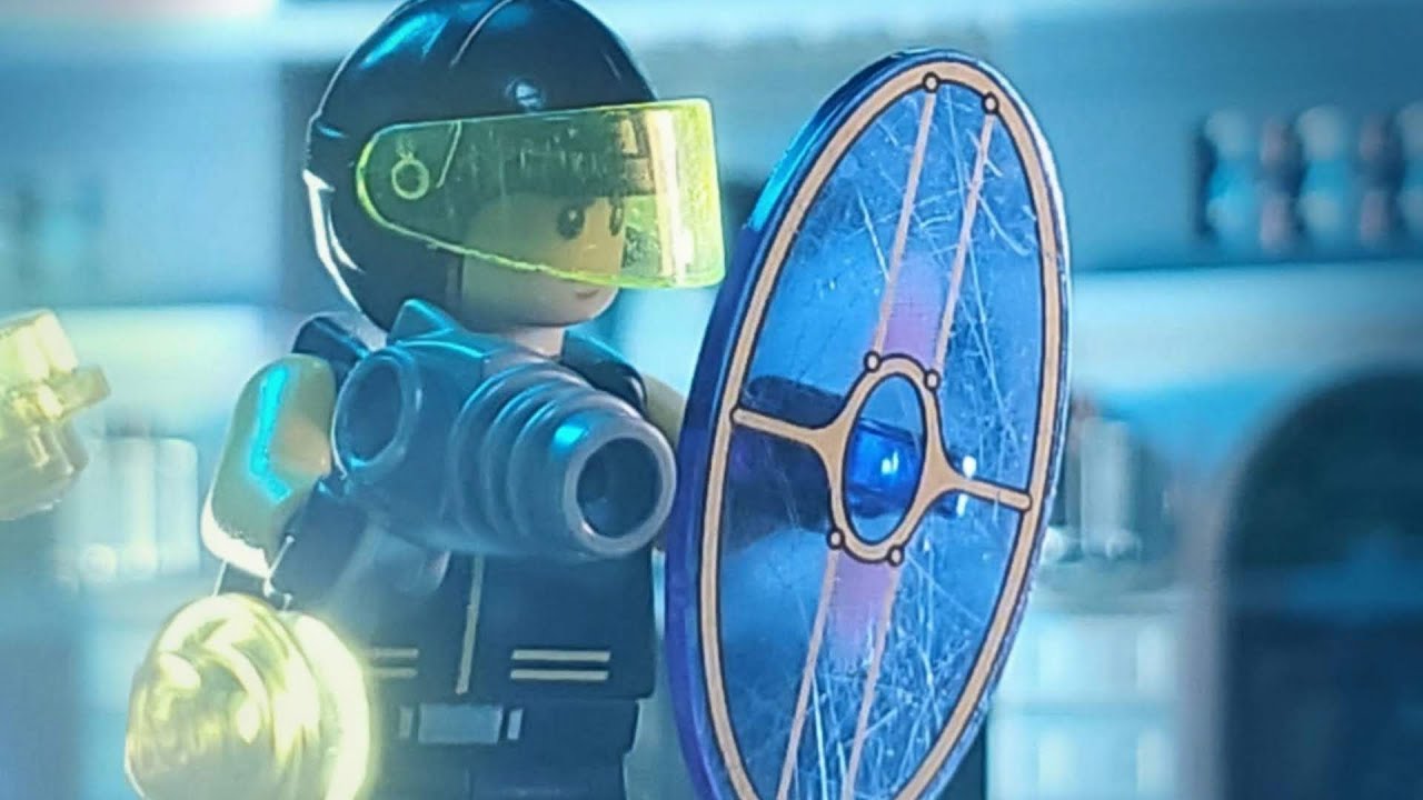 Rooftop Pursuit | A Scifi Brickfilm