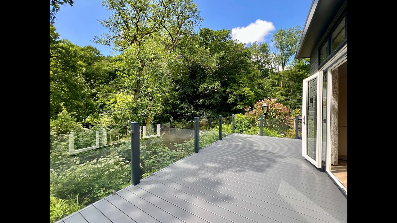 Sunseeker Highgate Lodge at Notter Bridge Holiday Park, Cornwall | @ Coast & Country Parks