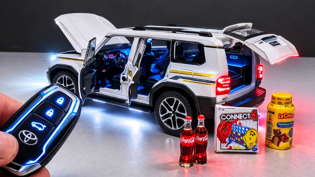 Toyota Land Cruiser LC300 Prado 1:24 Diecast – Realistic Model Unboxing