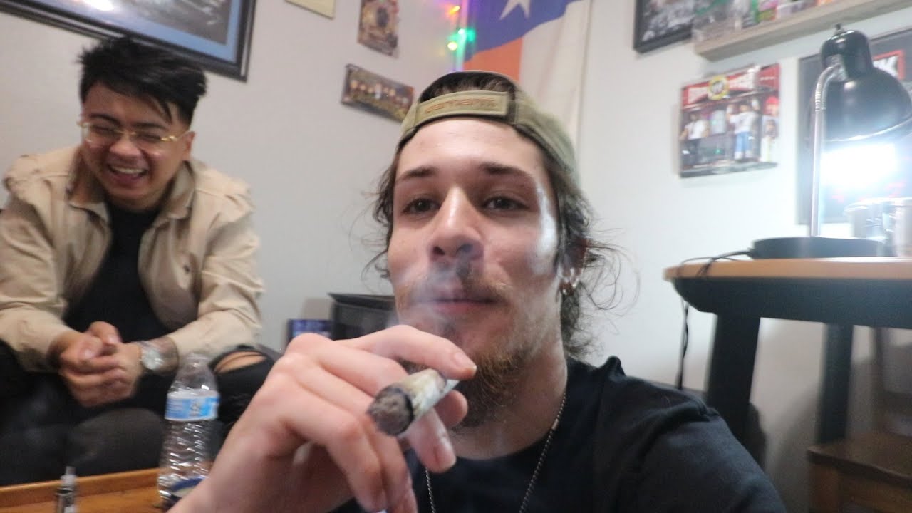 smokin a BIG joint & rips with Erick Khan