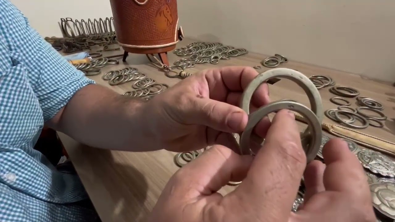 Modelos de argolas de alpaca, venham conferir aqui na Smarce Traias! 🤠